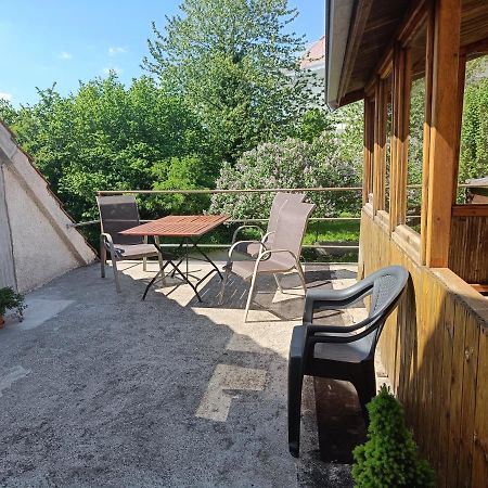 Gasthof Adler Ferienwohnung Ichenhausen Luaran gambar