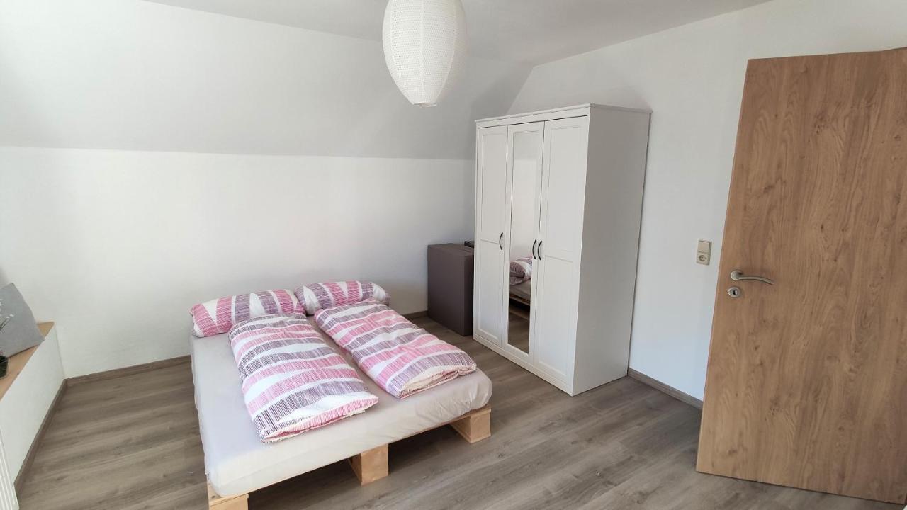 Gasthof Adler Ferienwohnung Ichenhausen Luaran gambar