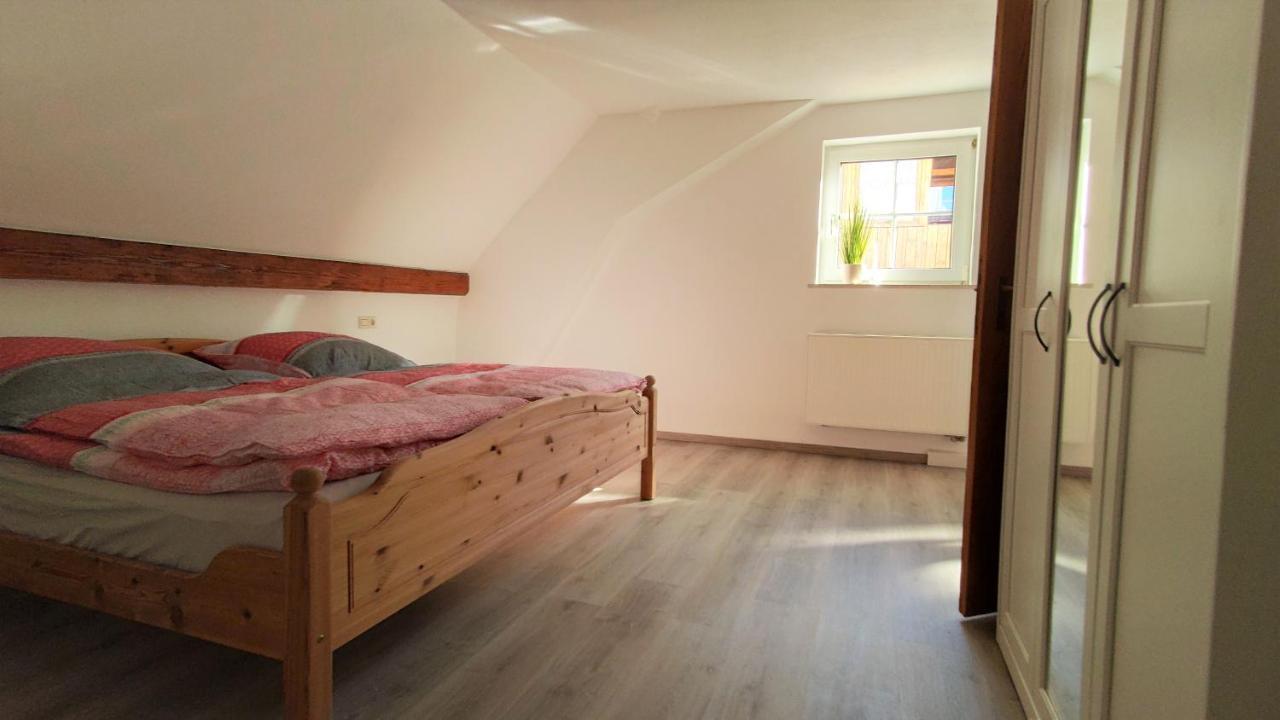 Gasthof Adler Ferienwohnung Ichenhausen Luaran gambar