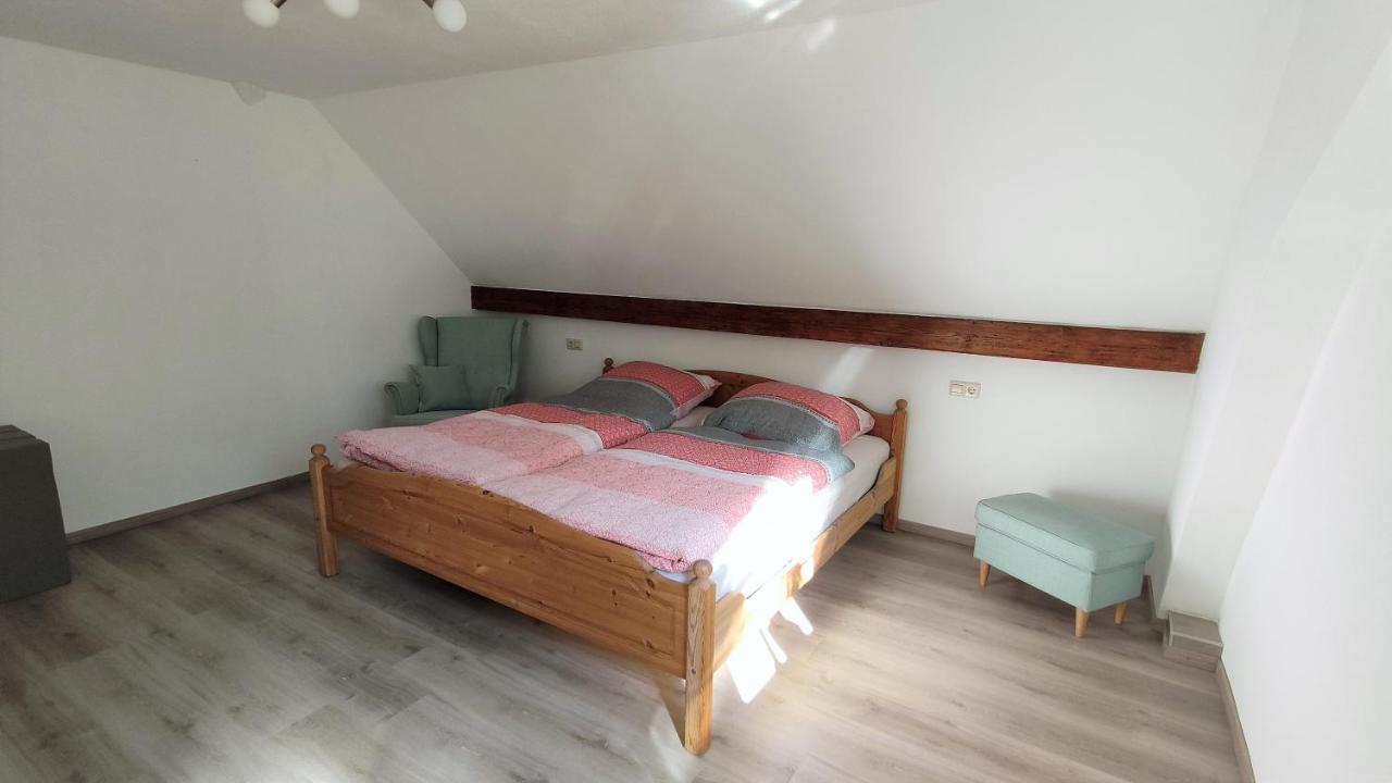 Gasthof Adler Ferienwohnung Ichenhausen Luaran gambar