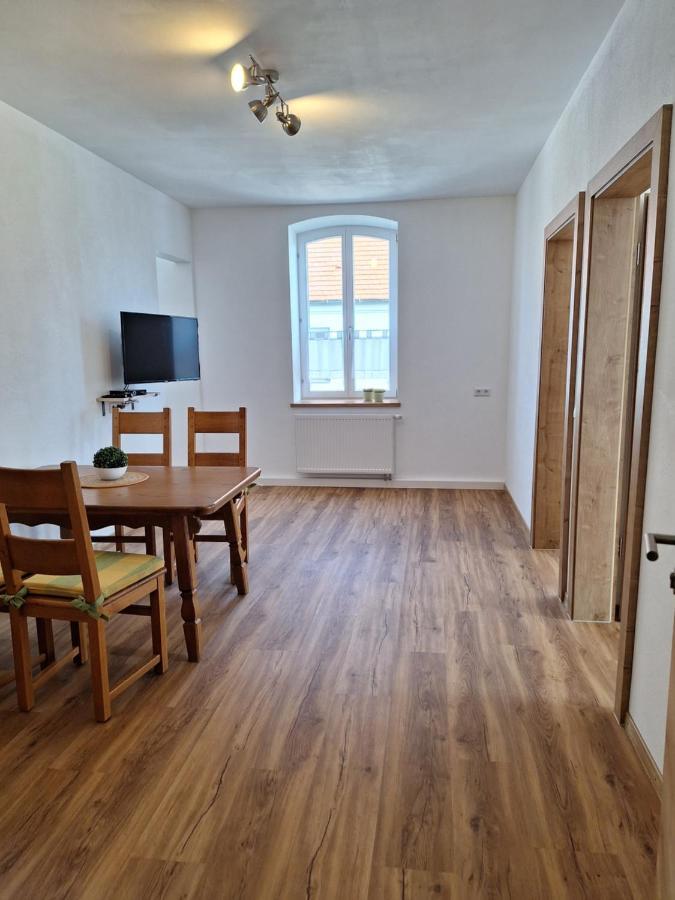 Gasthof Adler Ferienwohnung Ichenhausen Luaran gambar